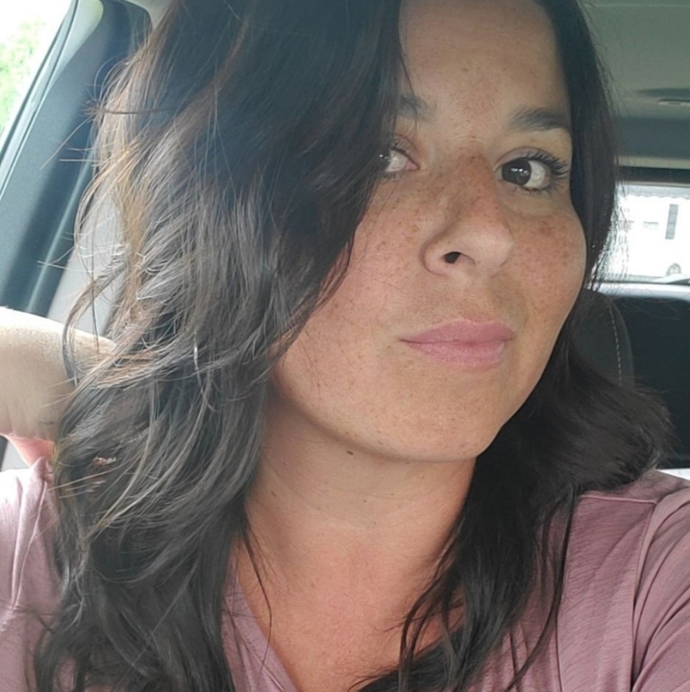 Meet your Posher, Ana